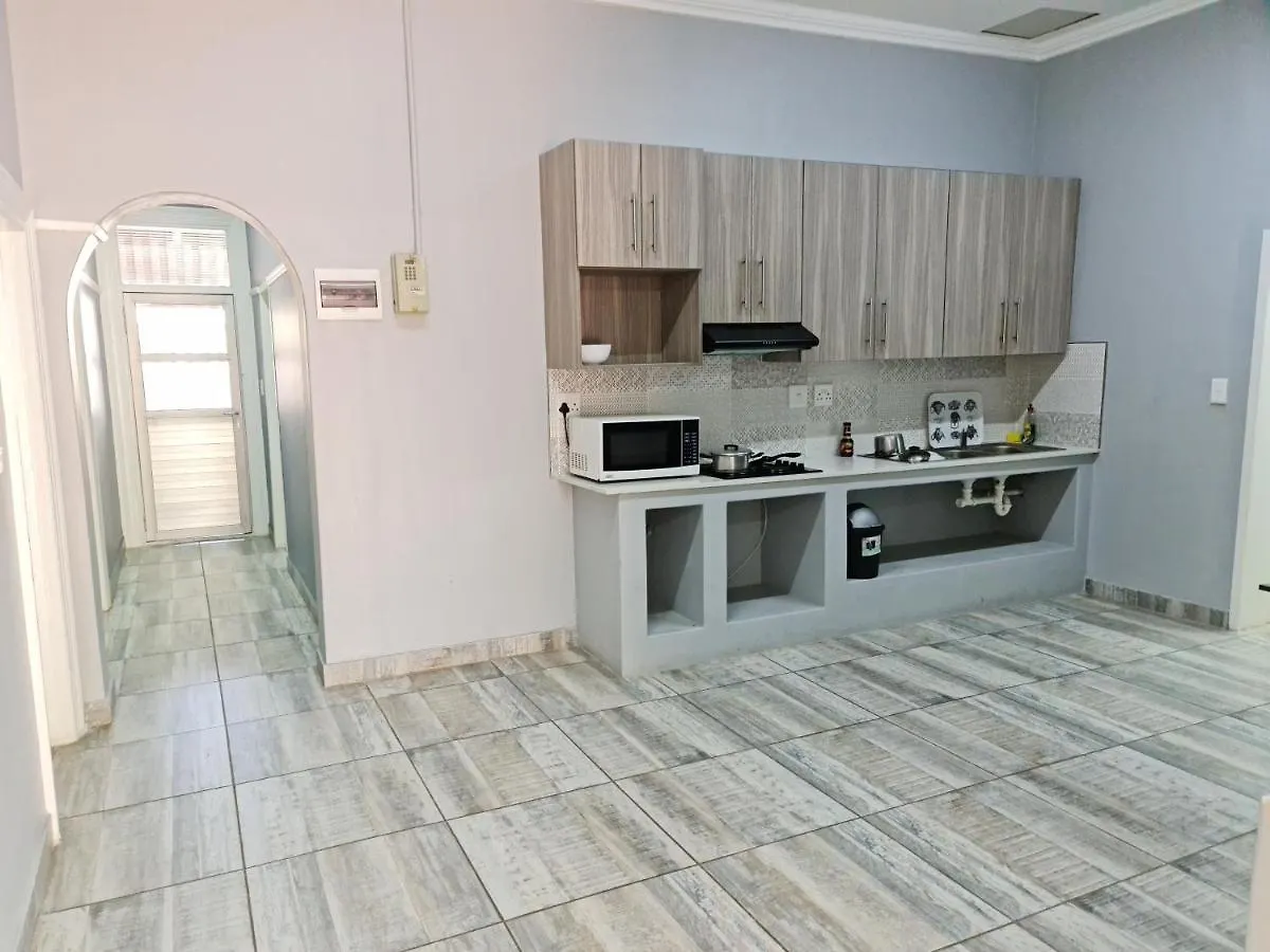 Hasate Guest House 10 Florence Street Oakdale Belliville 7530 Cape Town South African 2*,  South Africa