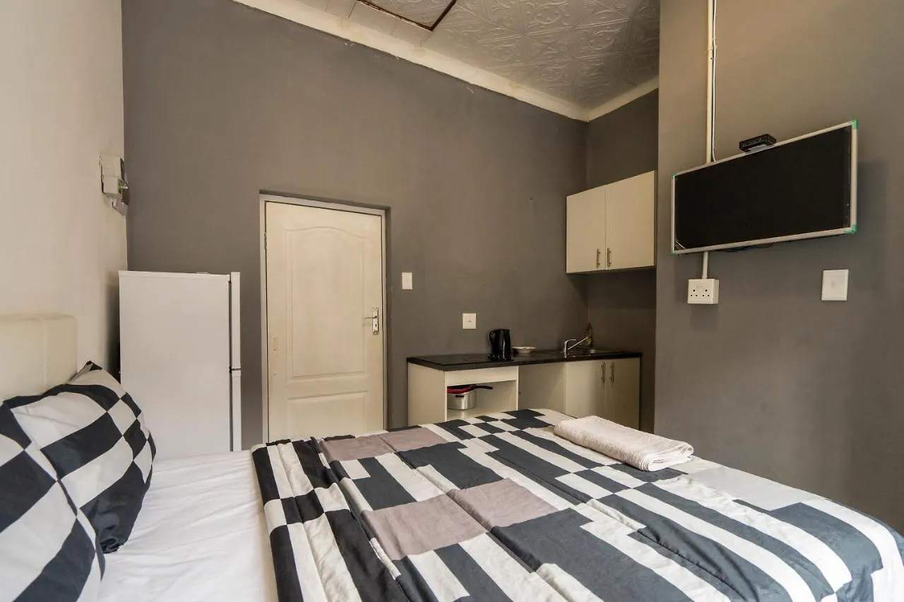 **  Hasate Guest House 10 Florence Street Oakdale Belliville 7530 Cape Town South African South Africa