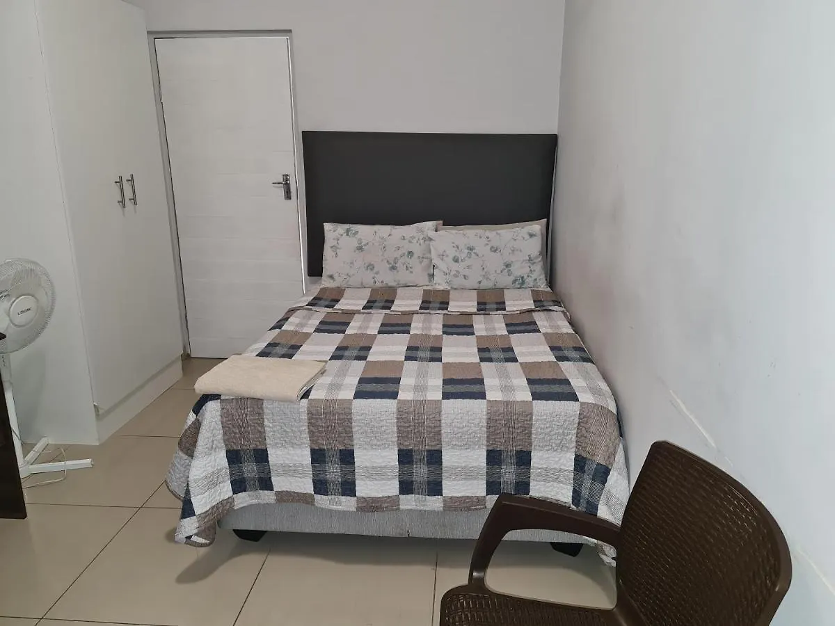 **  Hasate Guest House 10 Florence Street Oakdale Belliville 7530 Cape Town South African South Africa
