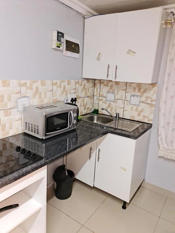 **  Hasate Guest House 10 Florence Street Oakdale Belliville 7530 Cape Town South African South Africa