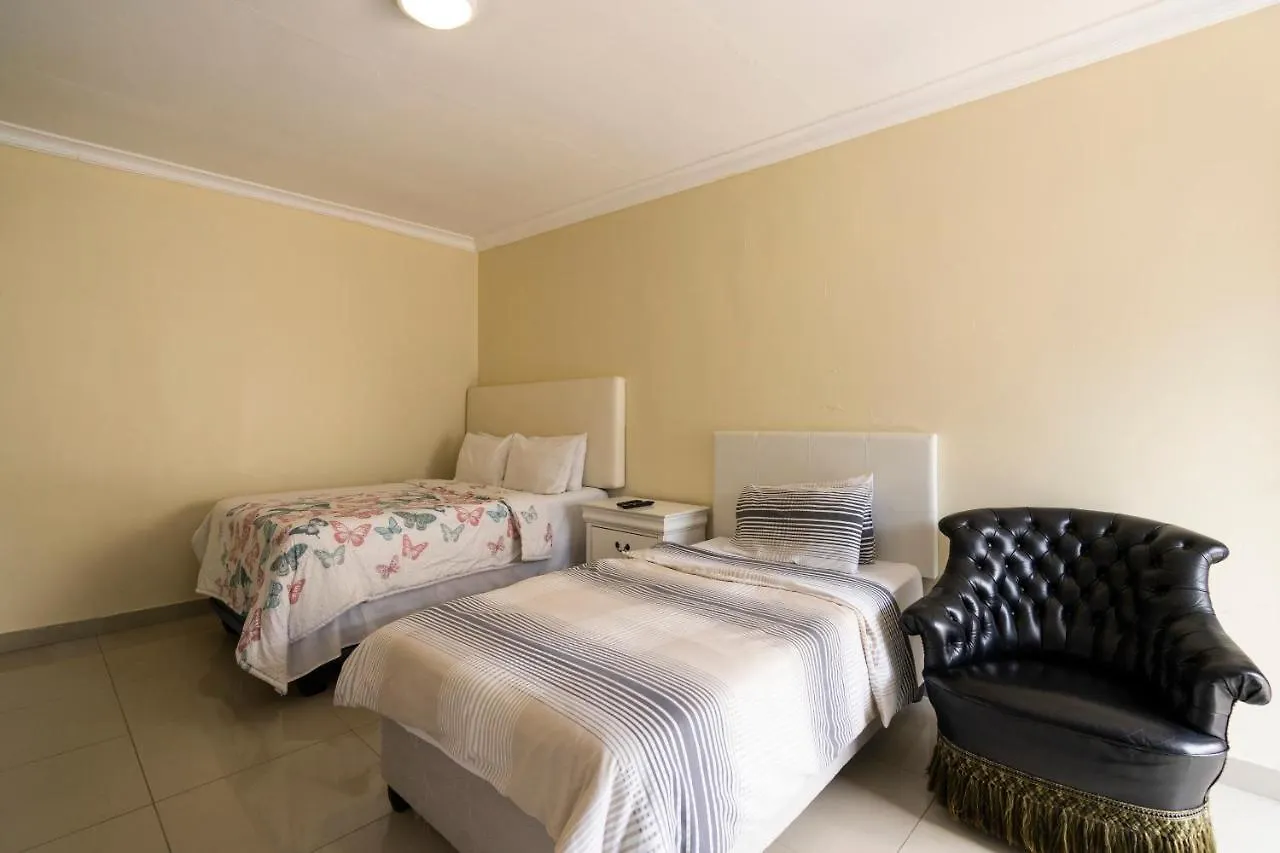 Hasate Guest House 10 Florence Street Oakdale Belliville 7530 Cape Town South African 2*,  South Africa